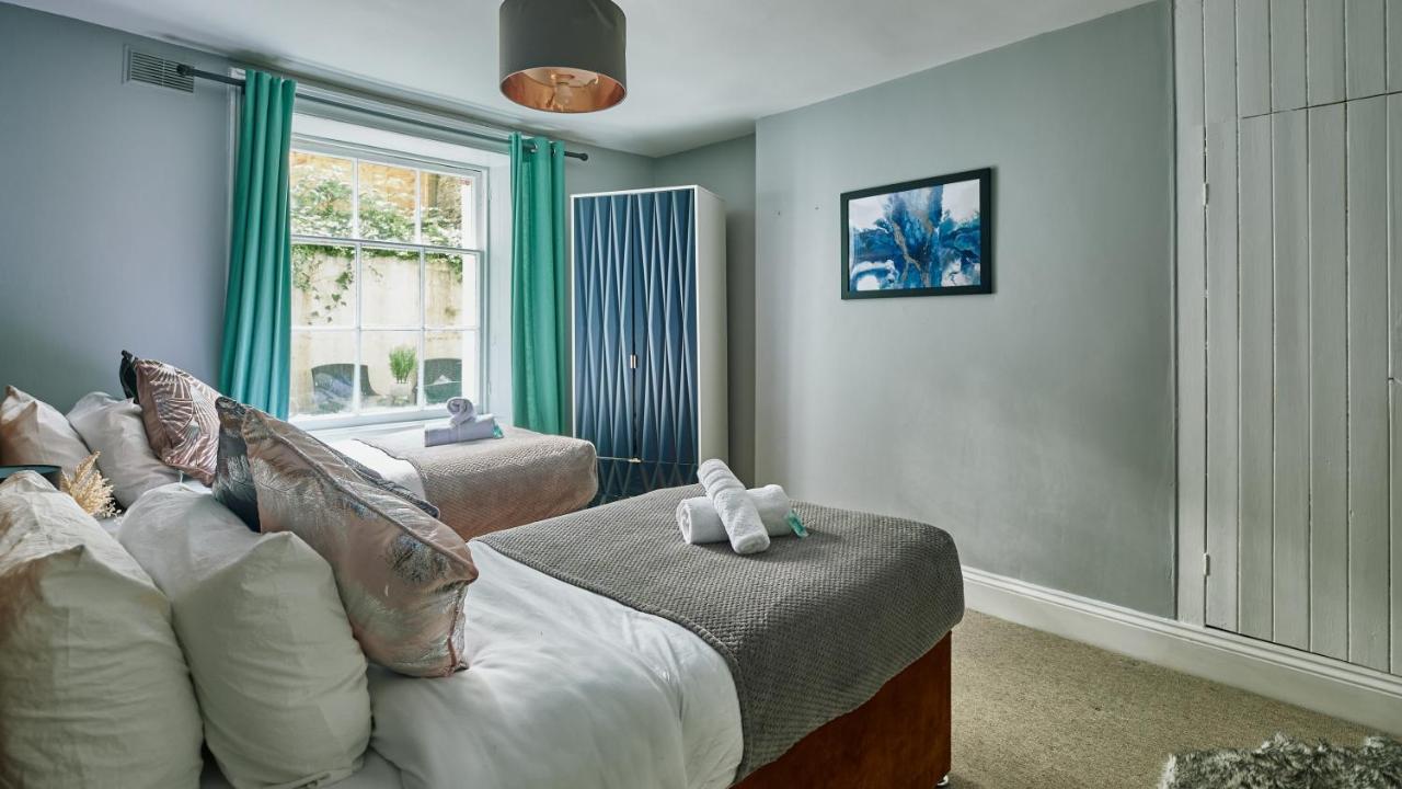 Stylish 2 Bedroom In Clifton - Garden Appartement Bristol